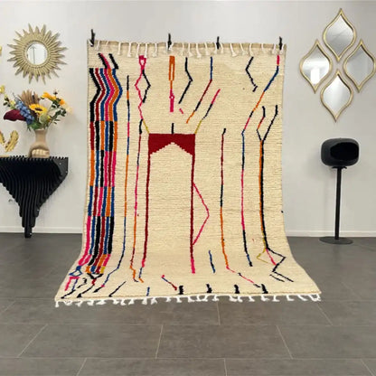 Vue entière du tapis Azilal haut de gamme en laine naturelle, motifs géométriques colorés et design berbère unique.