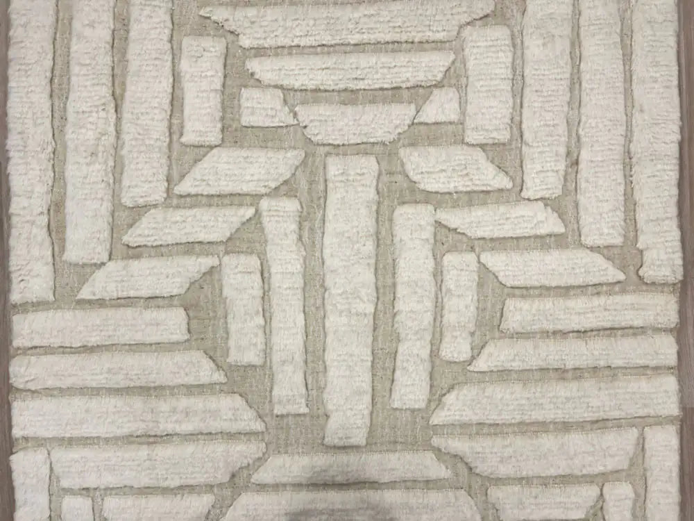 Détail d’un tapis Beni Ouarain fait main, artisanat marocain en laine naturelle