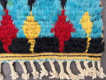 Finition franges tapis berbère Azilal coloré