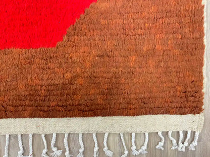 Détail des franges du tapis Beni Ouarain, finition artisanale traditionnelle marocaine.