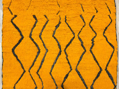 texture-laine-naturelle-tapis-berbere-fait-main-confort