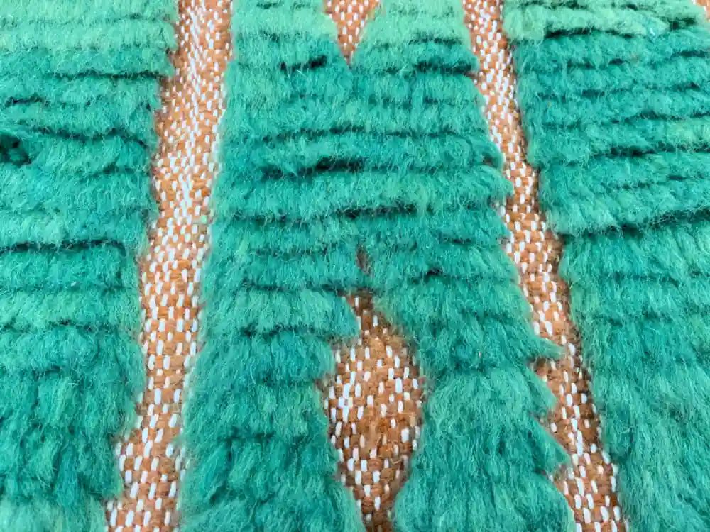 Motif unique d’un tapis Beni Ouarain en laine naturelle