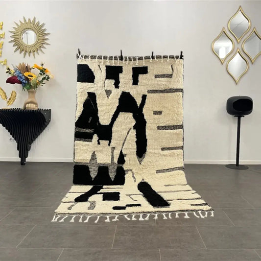 Tapis Beni Ouarain géométrique en laine naturelle blanc