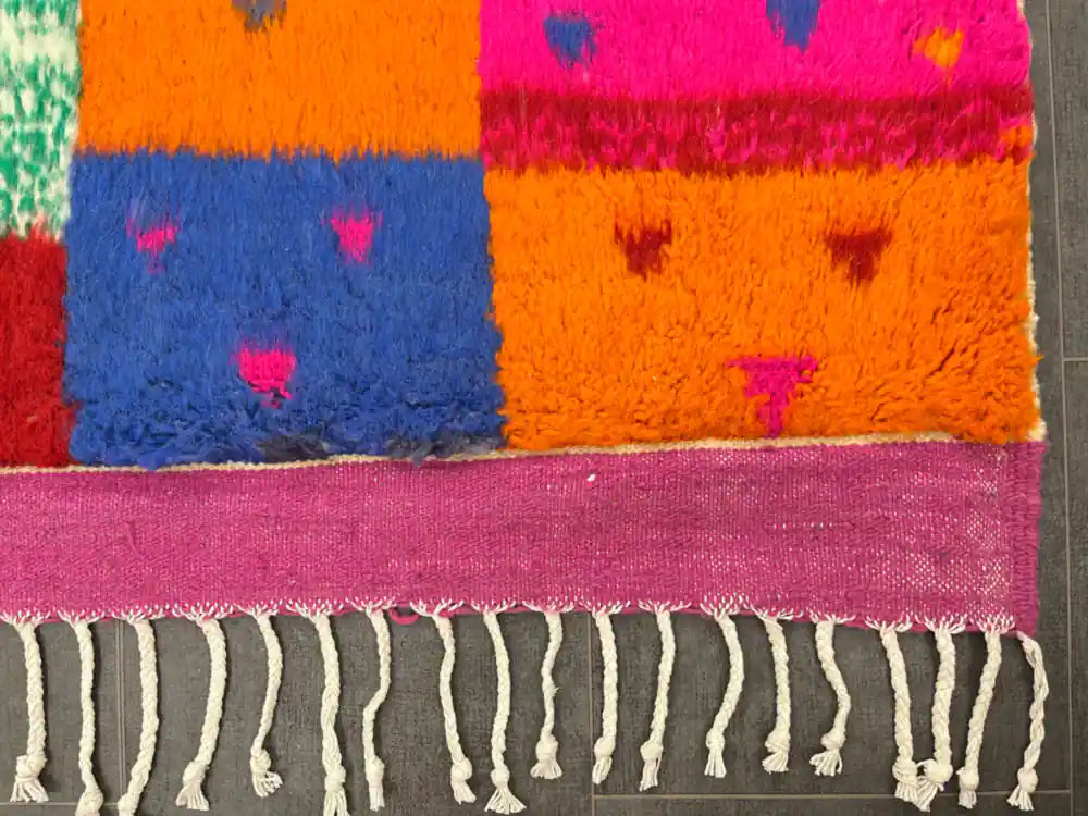 Tapis Azilal fait main – Artisanat marocain en laine - BERB