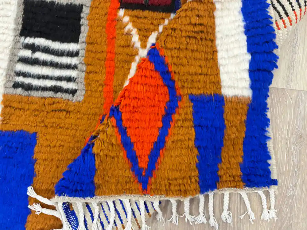 Tapis berbère Azilal fait main en laine pure du Maroc