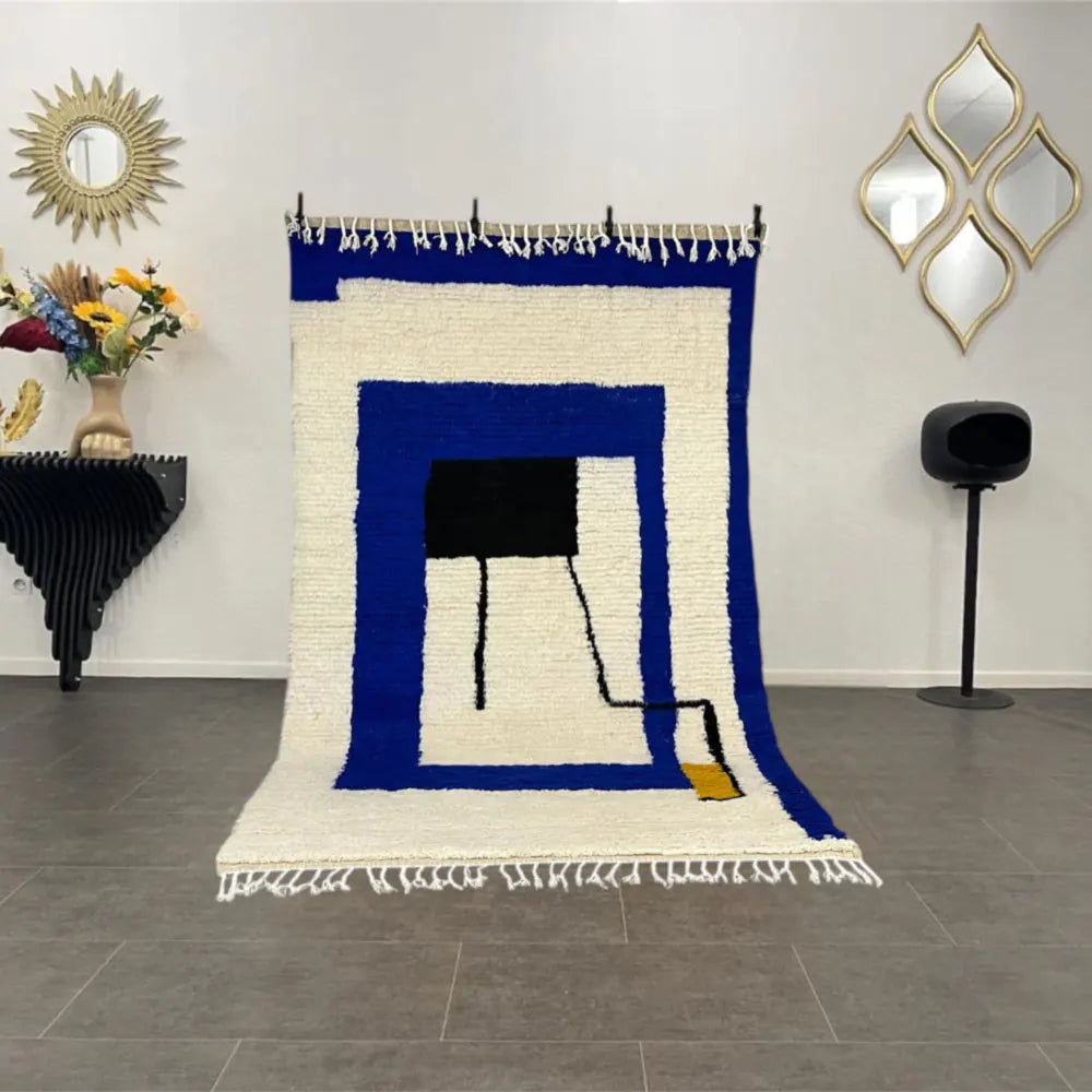 Tapis berbère en laine Beni Ouarain tissé main au Maroc